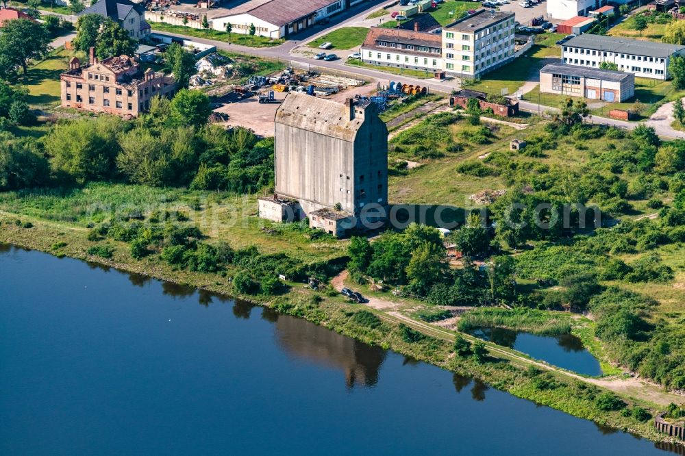 Aerial photograph Schönebeck (Elbe) - Ruin of a building in the district of Salzelmen in Schoenebeck (Elbe) in the state Saxony-Anhalt, Germany