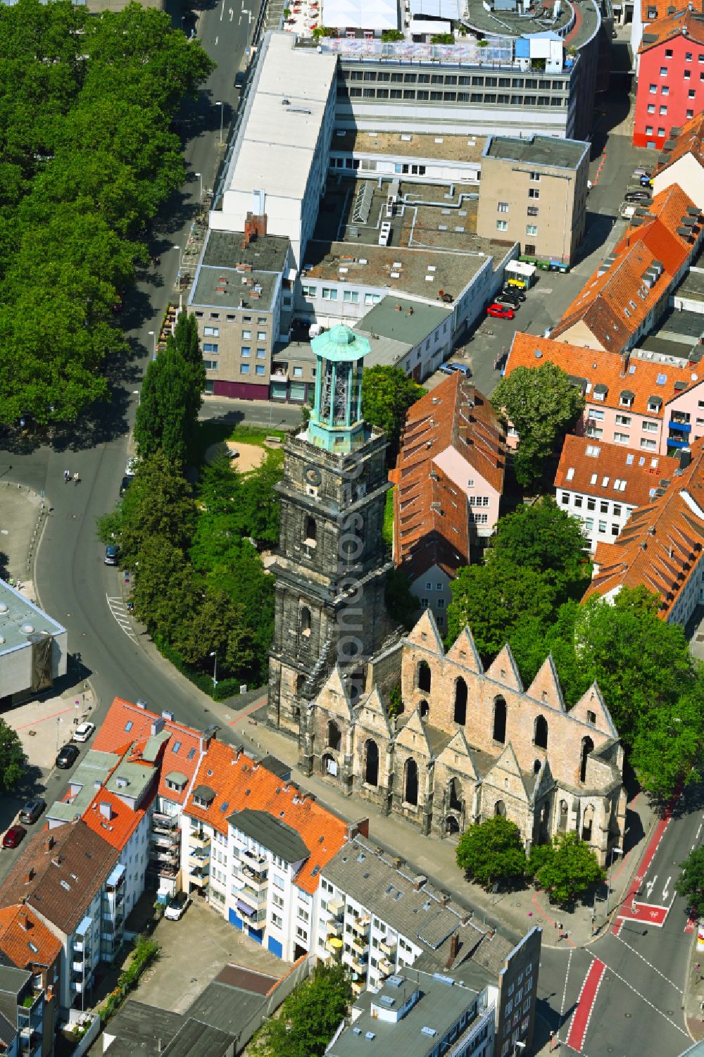 Hannover from the bird's eye view: Ruins of church building of Aegidienkirche in Hannover in the state Lower Saxony, Germany