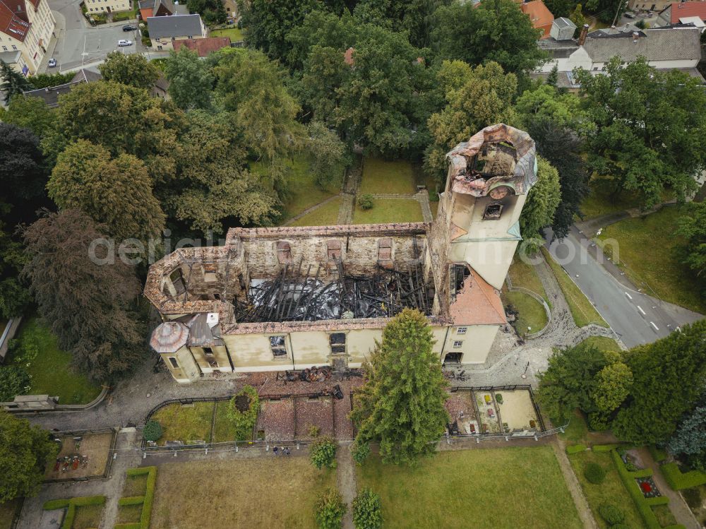 Aerial photograph Großröhrsdorf - Ruins of church building Stadtkirche on street Lichtenberger Strasse in Grossroehrsdorf in the state Saxony, Germany