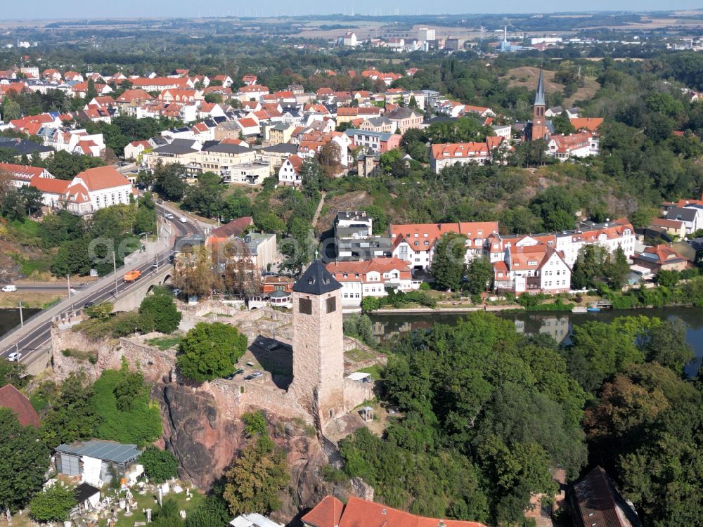 Aerial image Halle / Saale - Ruins and vestiges of the former castle and fortress Burg Giebichenstein in Halle (Saale) in the winter in the state Saxony-Anhalt, Germany