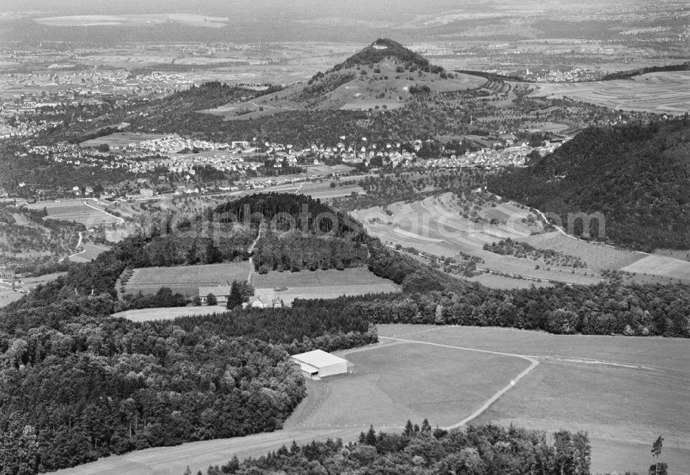 Aerial image Reutlingen - Ruins and vestiges of the former castle Achalm in Reutlingen in the state Baden-Wuerttemberg, Germany