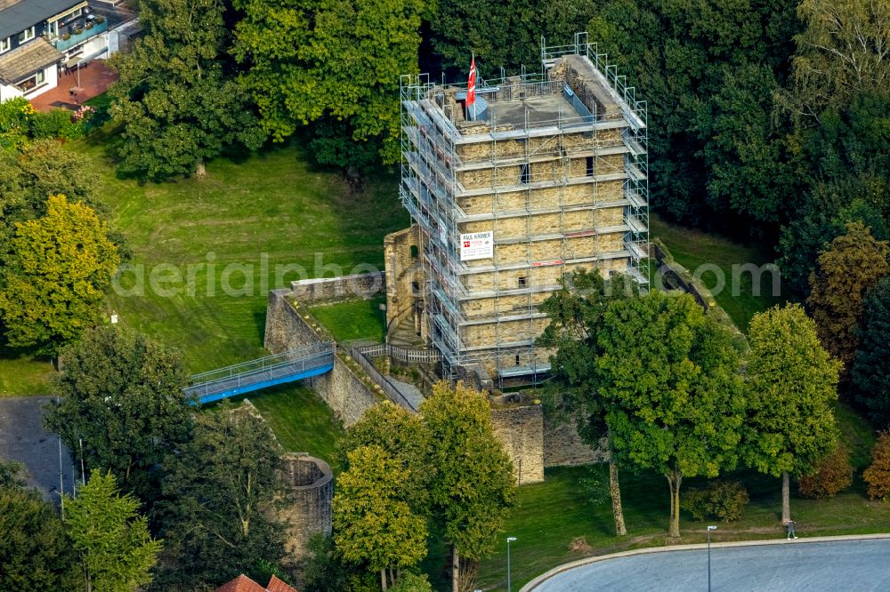 Essen from the bird's eye view: Ruins and vestiges of the former castle Altendorf on street Burgstrasse in the district Burgaltendorf in Essen at Ruhrgebiet in the state North Rhine-Westphalia, Germany