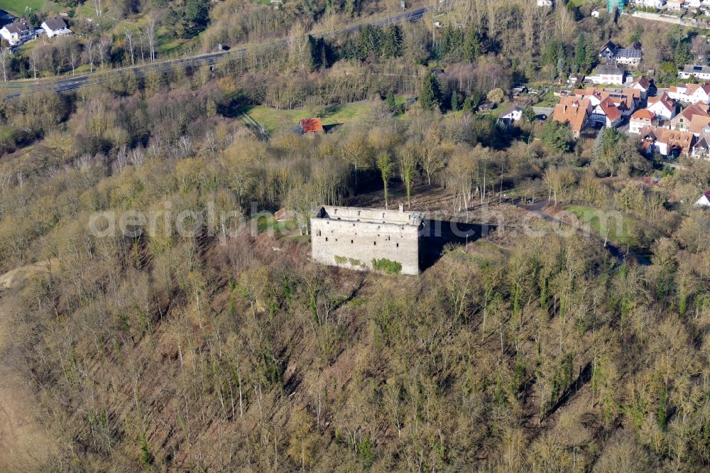 Grebenstein from the bird's eye view: Ruins and vestiges of the former castle Grebenstein in Grebenstein in the state Hesse, Germany