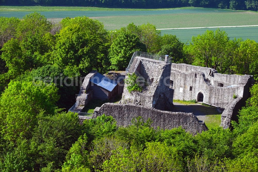 Haunetal from the bird's eye view: Ruins and vestiges of the former castle Hauneck in Haunetal in the state Hesse, Germany