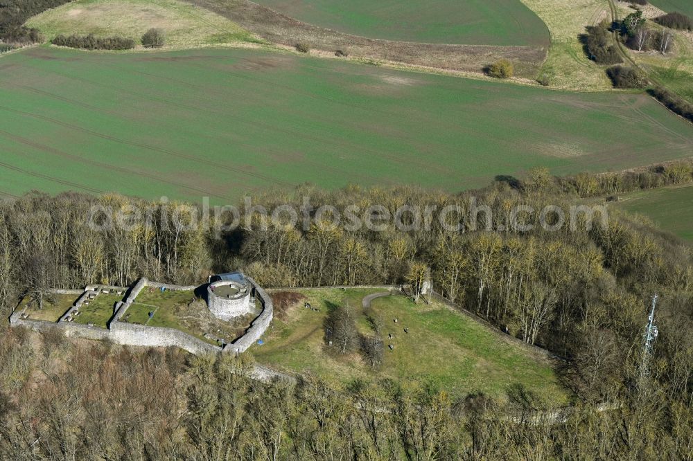 Felsberg from the bird's eye view: Ruins and vestiges of the former castle Heiligenberg in Felsberg in the state Hesse, Germany