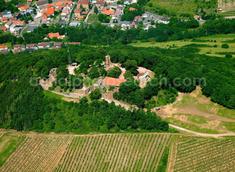 Aerial photograph Obermoschel - Ruins and vestiges of the former castle in Obermoschel in the state Rhineland-Palatinate, Germany