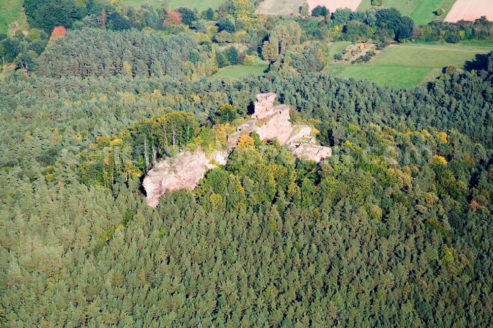 Aerial image Busenberg - Ruins and vestiges of the former castle and fortress Burg Drachenfels in Busenberg in the state Rhineland-Palatinate