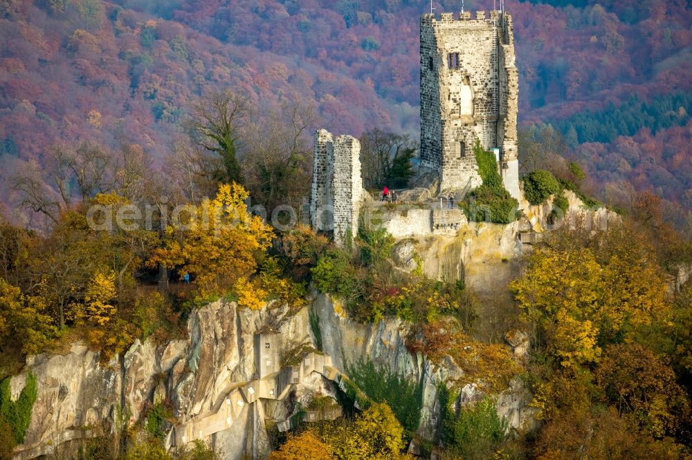 Königswinter from the bird's eye view: Ruins and vestiges of the former castle and fortress Drachenfels in Koenigswinter in the state North Rhine-Westphalia