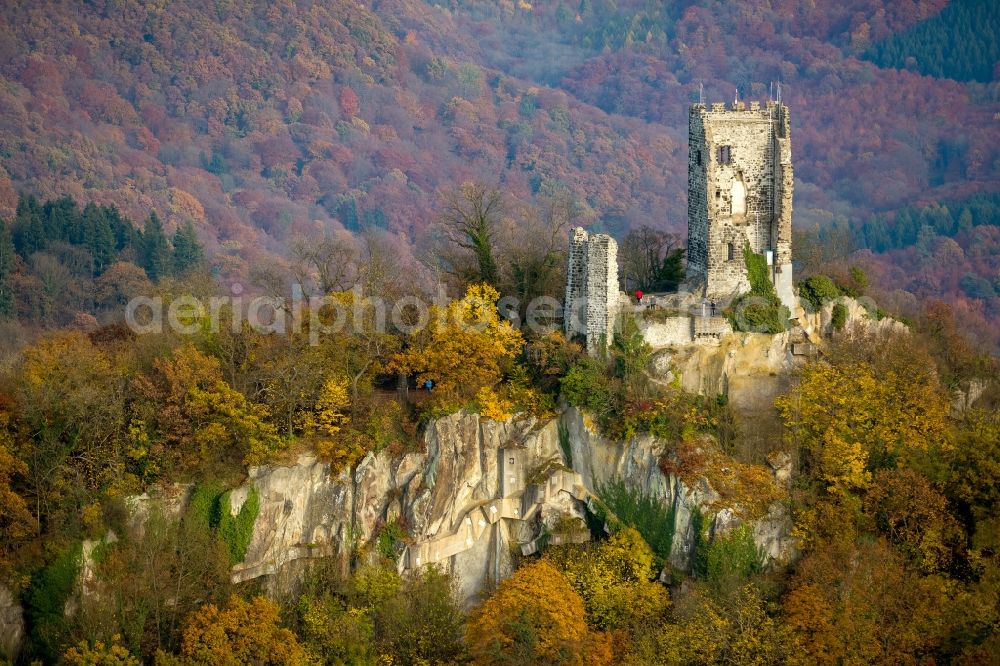 Aerial image Königswinter - Ruins and vestiges of the former castle and fortress Drachenfels in Koenigswinter in the state North Rhine-Westphalia