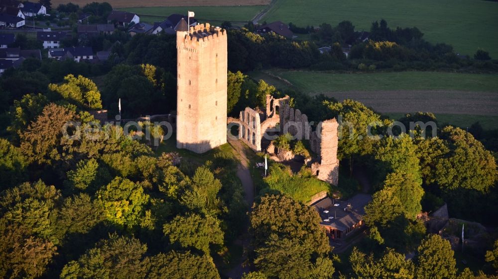 Niederdürenbach from the bird's eye view: Ruins and vestiges of the former castle and fortress Olbrueck in Niederduerenbach in the state Rhineland-Palatinate, Germany