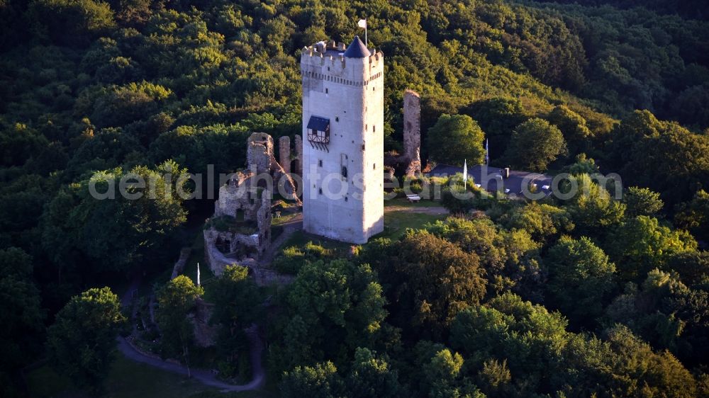 Niederdürenbach from the bird's eye view: Ruins and vestiges of the former castle and fortress Olbrueck in Niederduerenbach in the state Rhineland-Palatinate, Germany