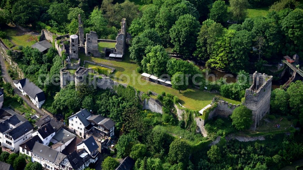 Aerial photograph Altwied - Ruins and vestiges of the former castle and fortress in Altwied in the state Rhineland-Palatinate, Germany