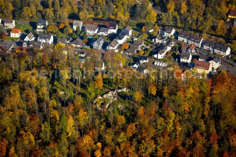 Aerial photograph Arnsberg - Ruins and vestiges of the former castle and fortress in Arnsberg in the state North Rhine-Westphalia