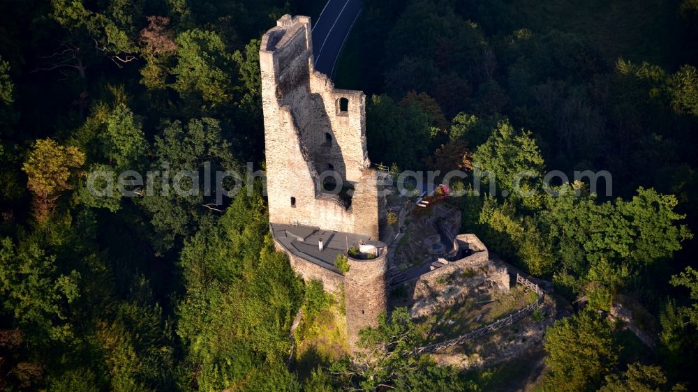 Aerial image Puderbach - Ruins and vestiges of the former castle and fortress Burg Reichenstein in Westerwald in Puderbach in the state Rhineland-Palatinate, Germany