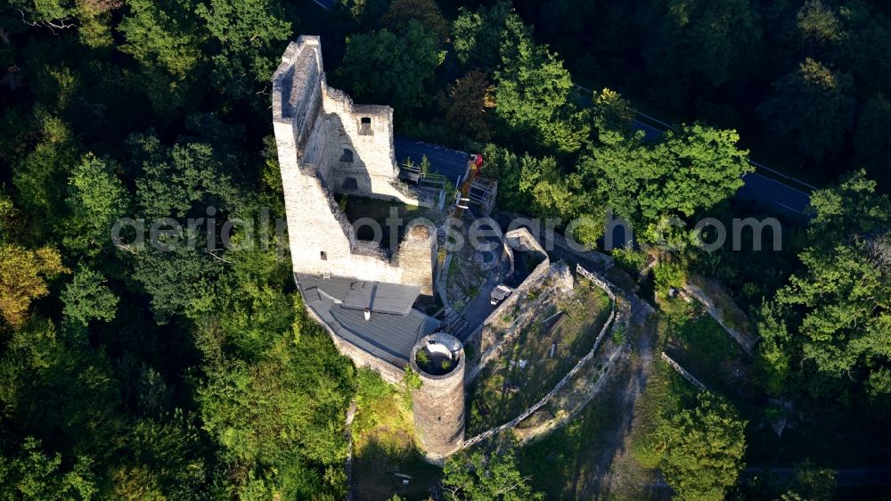 Puderbach from above - Ruins and vestiges of the former castle and fortress Burg Reichenstein in Westerwald in Puderbach in the state Rhineland-Palatinate, Germany