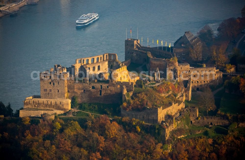 Aerial image Sankt Goar - Ruins and vestiges of the former castle and fortress Burg Rheinfels in Sankt Goar in the state Rhineland-Palatinate