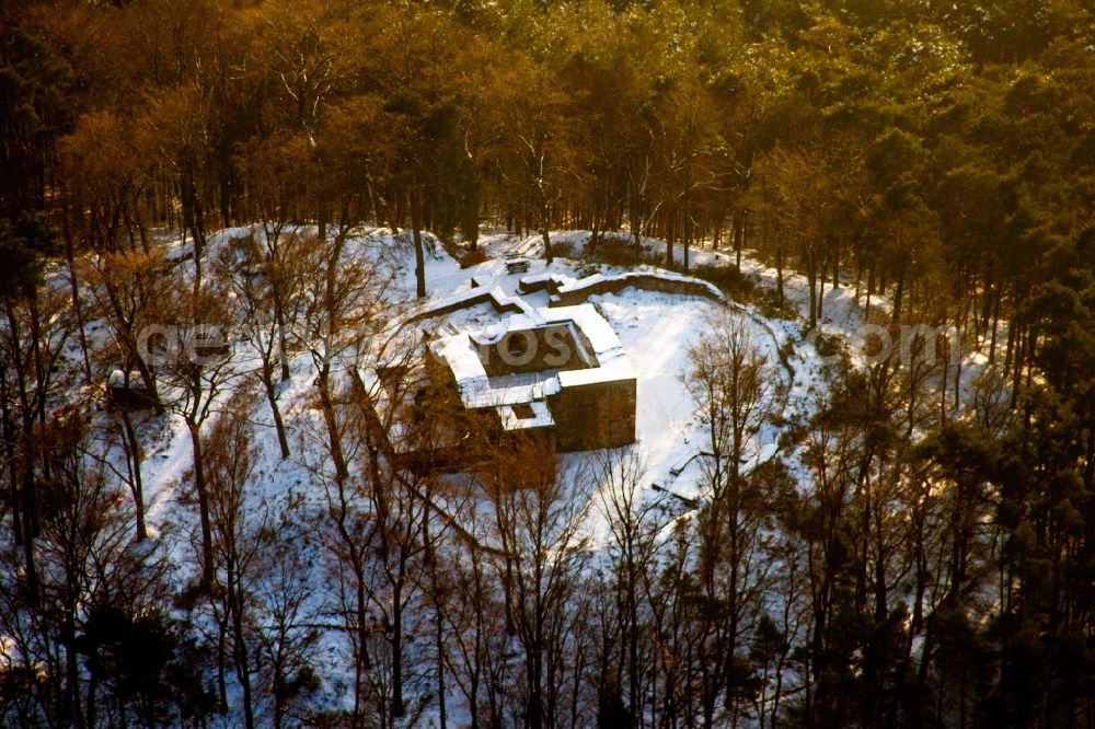 Aerial photograph Klingenmünster - Ruins and vestiges of the former castle and fortress Burg Schloessel in the district Pfalzklinik Landeck in Klingenmuenster in the state Rhineland-Palatinate, Germany