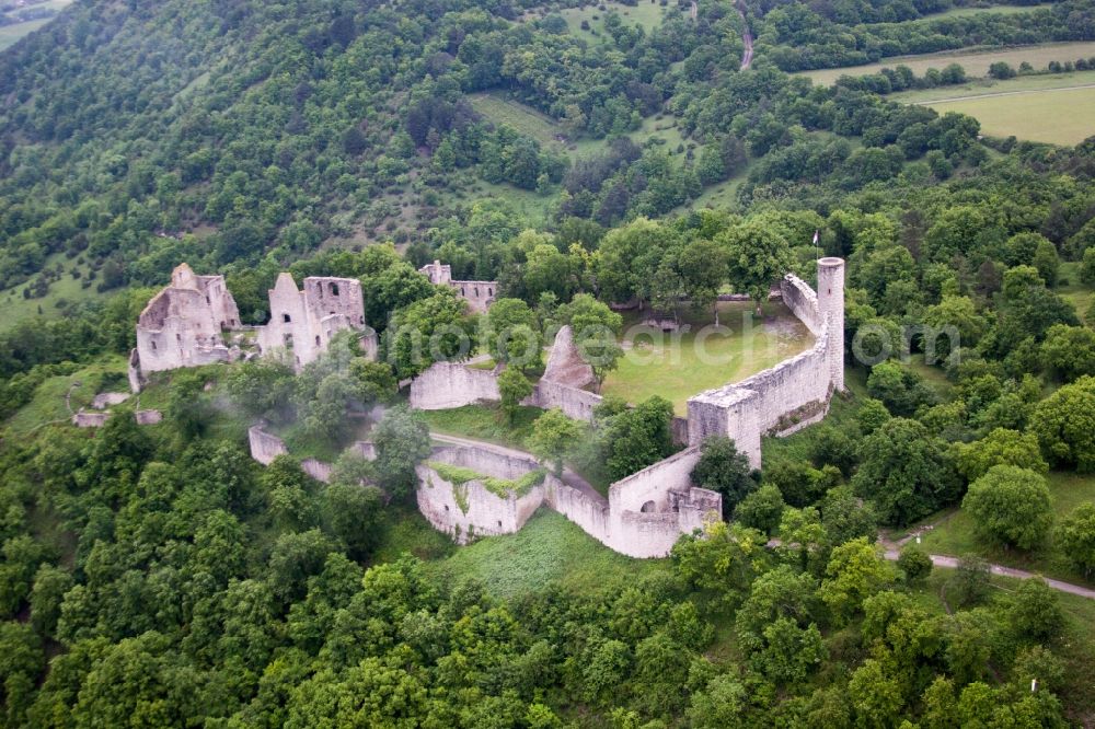 Gössenheim from the bird's eye view: Ruins and vestiges of the former castle and fortress Burgruine Homburg bei Goessenheim in Goessenheim in the state Bavaria, Germany