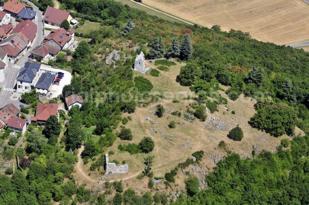 Aerial photograph Chaumont - Ruins and vestiges of the former castle and fortress in Chaumont in Frankreich