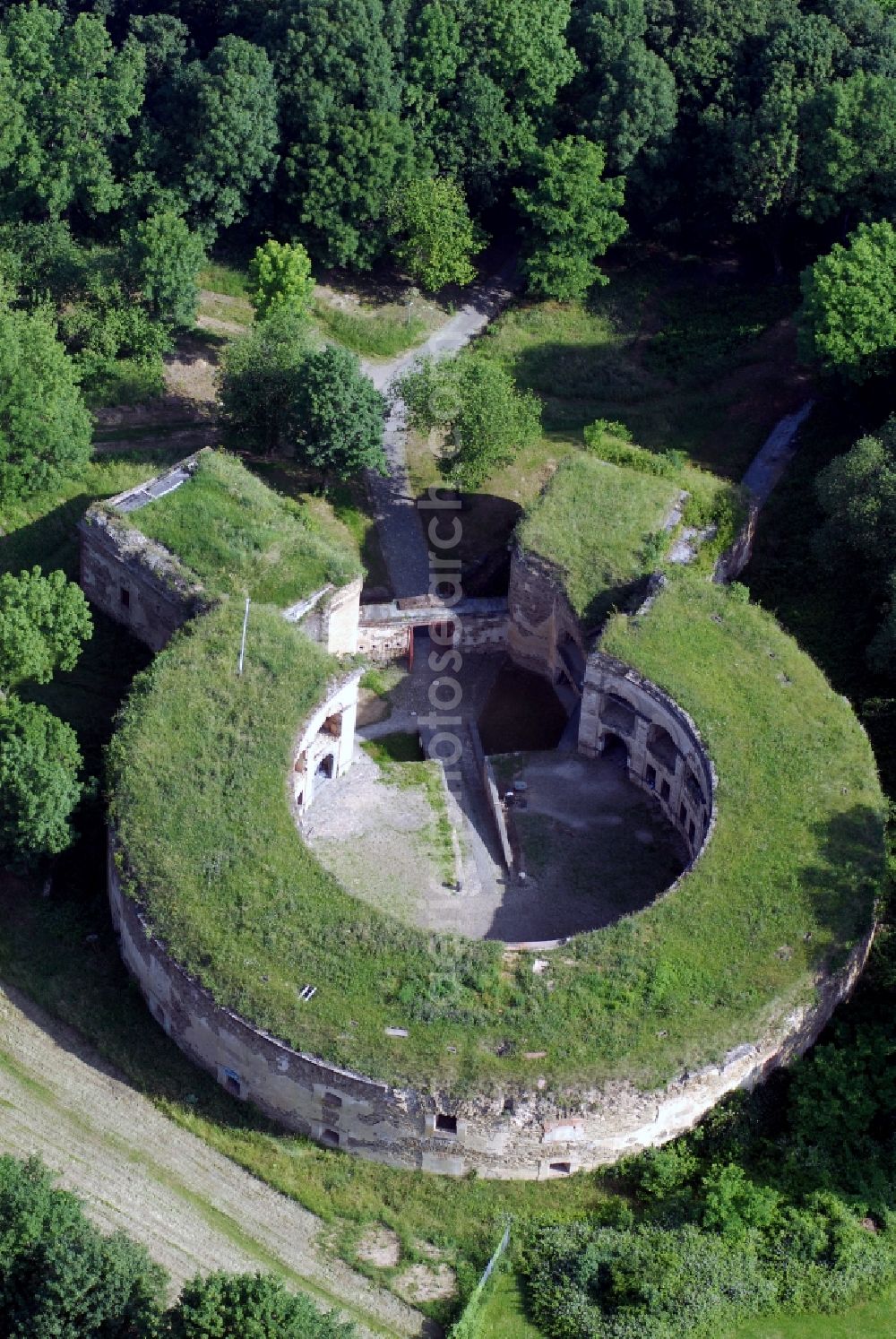 Koblenz from above - Ruins and vestiges of the former castle and fortress Fort Asterstein in Koblenz in the state Rhineland-Palatinate, Germany