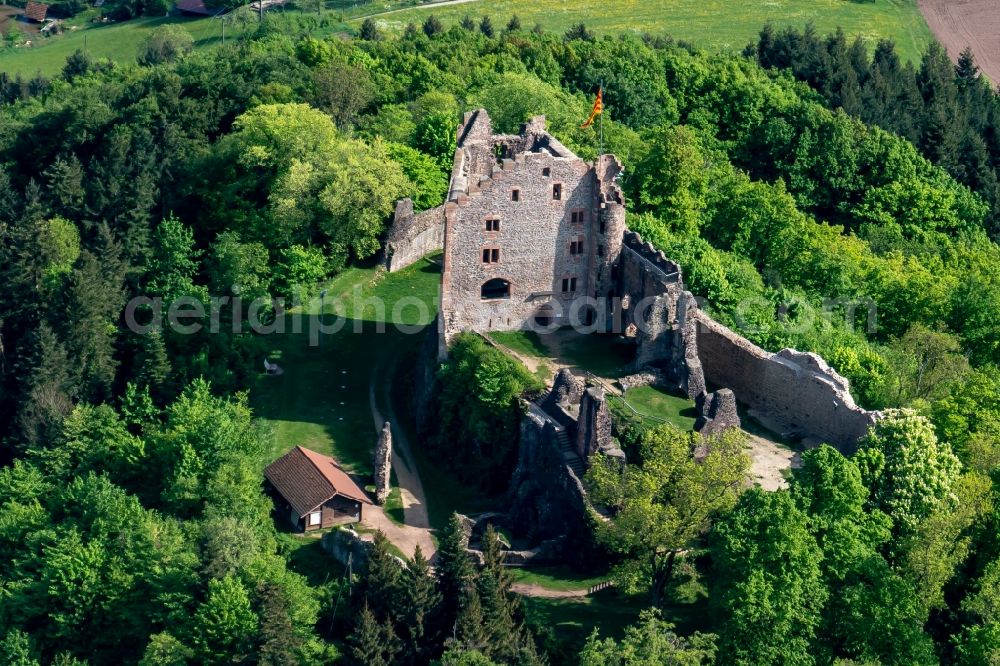 Aerial photograph Seelbach - Ruins and vestiges of the former castle and fortress Geroldseck bei Seelbach Lahr in Seelbach in the state Baden-Wuerttemberg, Germany