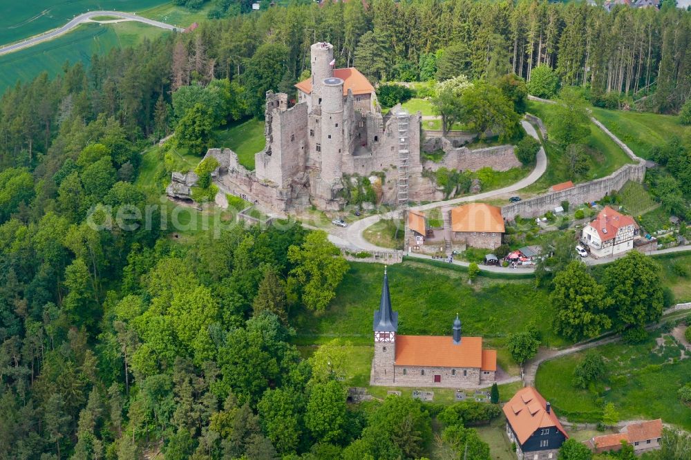 Bornhagen from the bird's eye view: Ruins and vestiges of the former castle and fortress Hanstein in Bornhagen in the state Thuringia, Germany