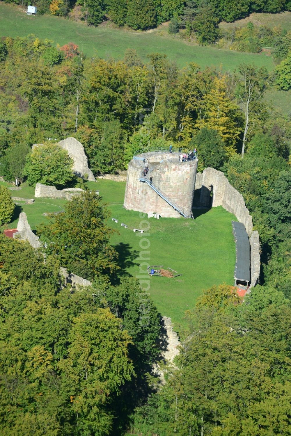 Aerial image Henneberg - Ruins and vestiges of the former castle and fortress in Henneberg in the state Thuringia