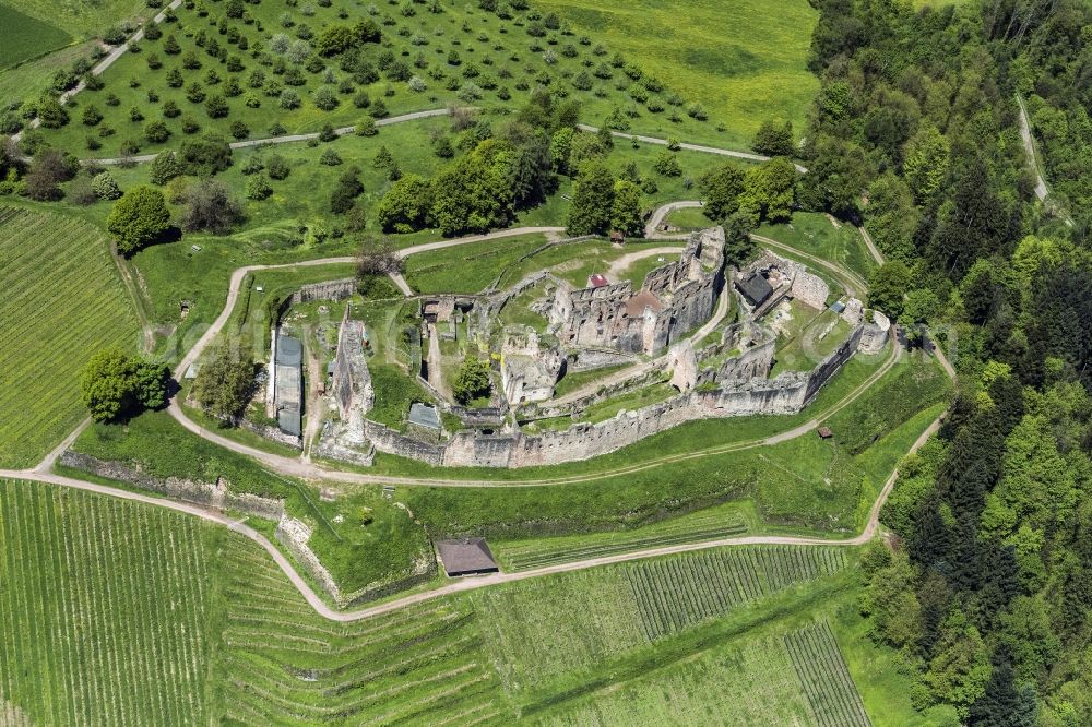 Emmendingen from the bird's eye view: Ruins and vestiges of the former castle and fortress Hochburg in Emmendingen in the state Baden-Wuerttemberg, Germany