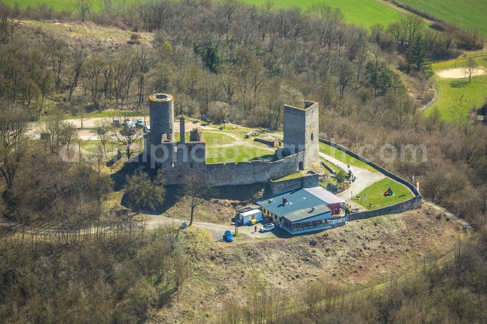 Aerial image Volkmarsen - Ruins and vestiges of the former castle and fortress Kugelsburg in Volkmarsen in the state Hesse, Germany