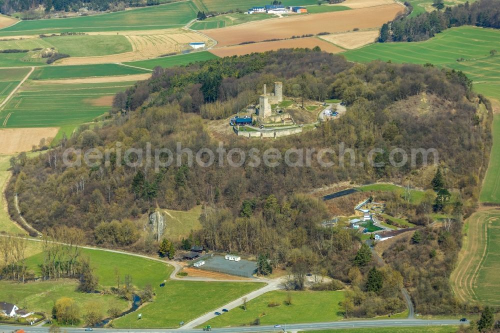 Volkmarsen from above - Ruins and vestiges of the former castle and fortress Kugelsburg in Volkmarsen in the state Hesse, Germany