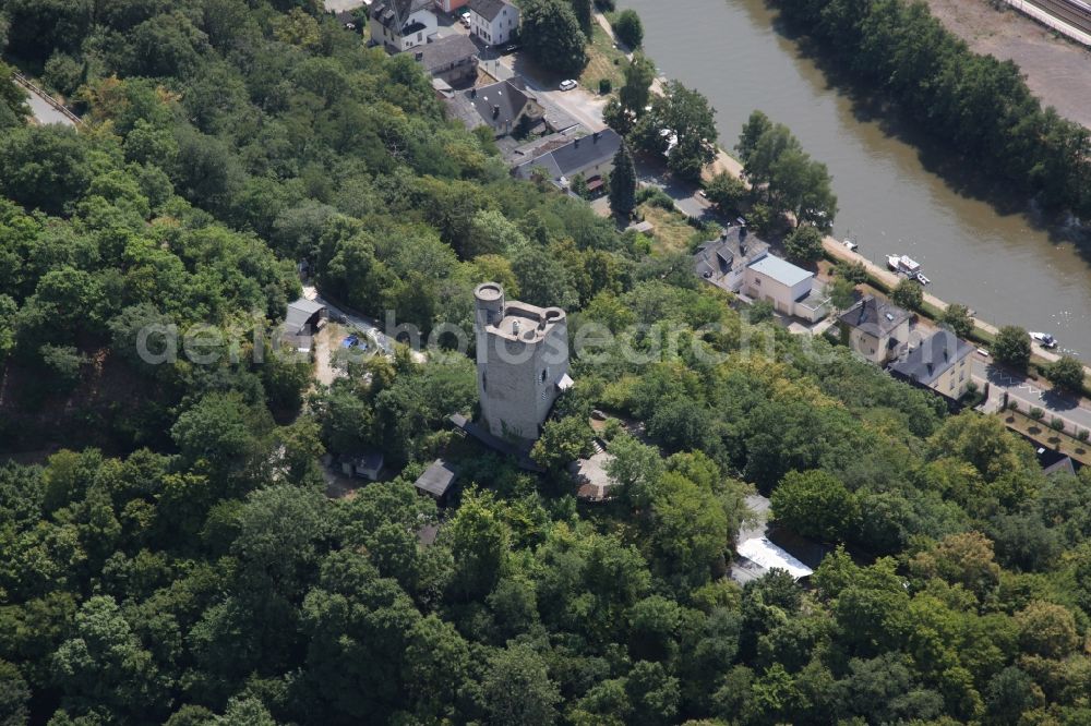 Laurenburg from the bird's eye view: Ruins and vestiges of the former castle and fortress Laurenburg in Laurenburg in the state Rhineland-Palatinate, Germany