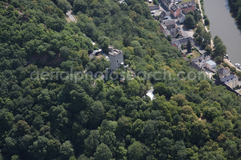 Aerial image Laurenburg - Ruins and vestiges of the former castle and fortress Laurenburg in Laurenburg in the state Rhineland-Palatinate, Germany