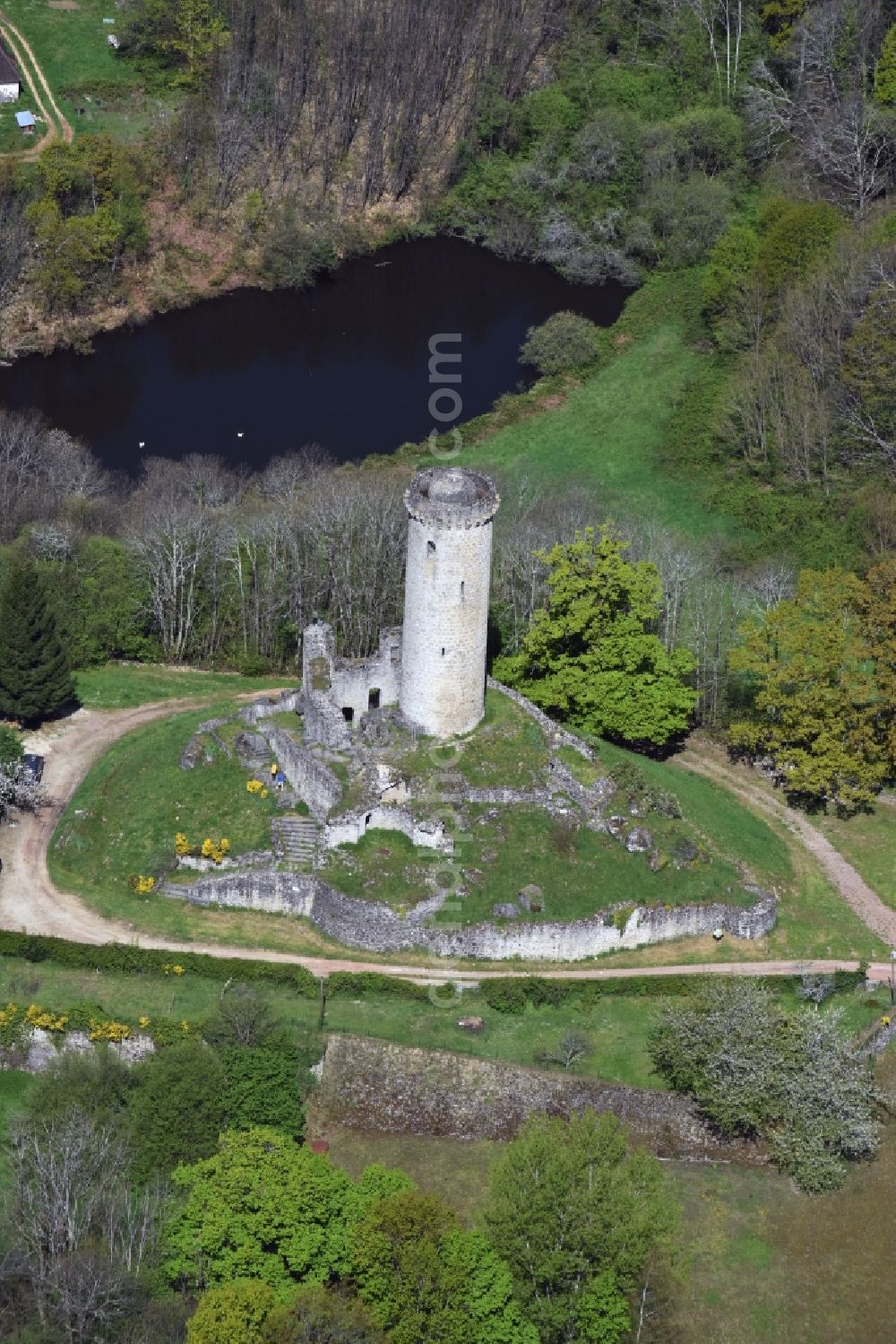 Aerial image Piégut-Pluviers - Ruins and vestiges of the former castle and fortress in Piegut-Pluviers in Aquitaine Limousin Poitou-Charentes, France