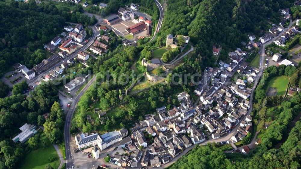 Bendorf from above - Ruins and vestiges of the former castle and fortress on Saynsteig in Sayn in the state Rhineland-Palatinate, Germany