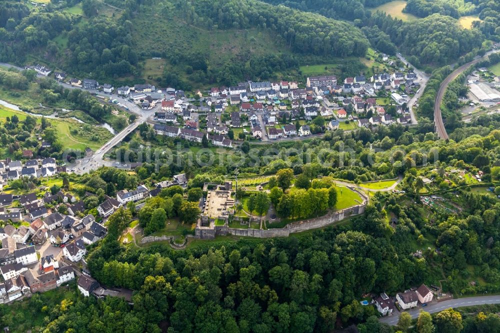 Arnsberg from above - Ruins and vestiges of the former castle and fortress Schloss Arnsberg in Arnsberg in the state North Rhine-Westphalia