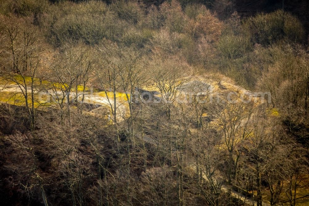 Hattingen from above - Ruins and vestiges of the former castle and fortress VEREIN ZUR ERHALTUNG DER ISENBURG E.V. Am Isenberg in Hattingen in the state North Rhine-Westphalia, Germany