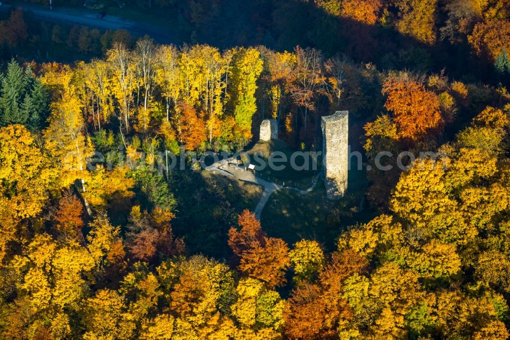 Attendorn from above - Ruins and vestiges of the former castle and fortress Waldenburg on the shores of Biggesee in Attendorn in the state of North Rhine-Westphalia