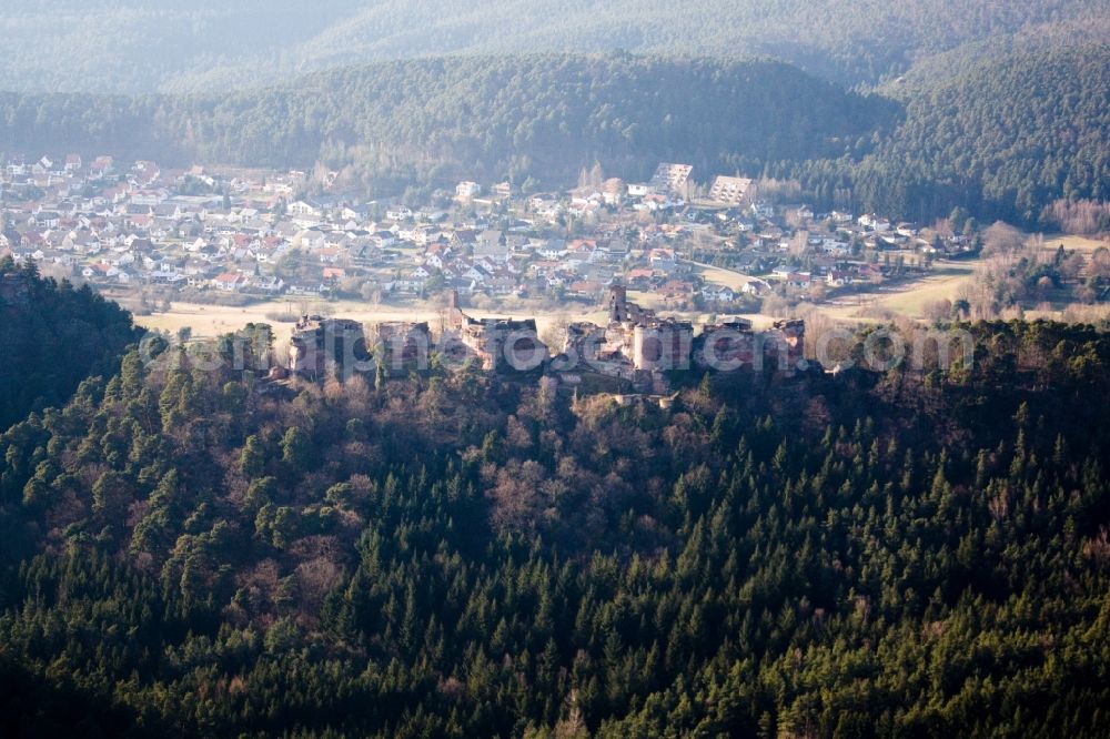 Dahn from the bird's eye view: Ruins and vestiges of the former fortresses Tannstein, Grafendahn and Altdahn in Dahn in the state Rhineland-Palatinate