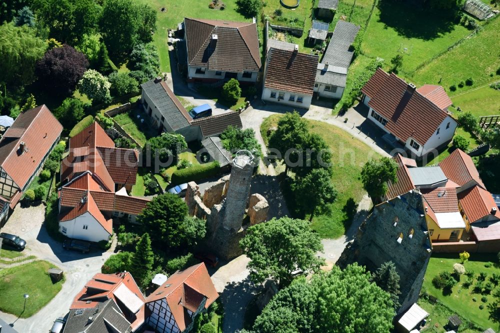 Aerial photograph Kalbe (Milde) - Ruin and wall leftovers of the former water castle arrangement Castle to calf in calf (mildness) in the federal state Saxony-Anhalt, Germany