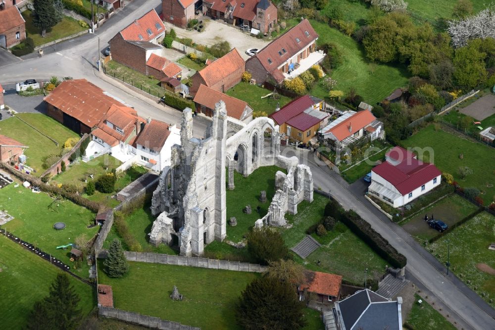 Aerial photograph Ablain-Saint-Nazaire - Ruins Ruines de l'église of the former gothic church in Ablain-Saint-Nazaire in Nord-Pas-de-Calais Picardy, France