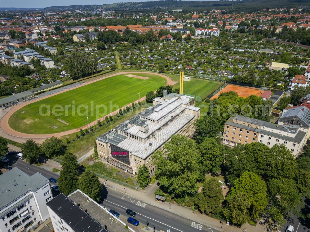 Aerial photograph Dresden - Ruins of the disused swimming pool Sachsenbad on Wurzener Strasse in Dresden in the state of Saxony, Germany