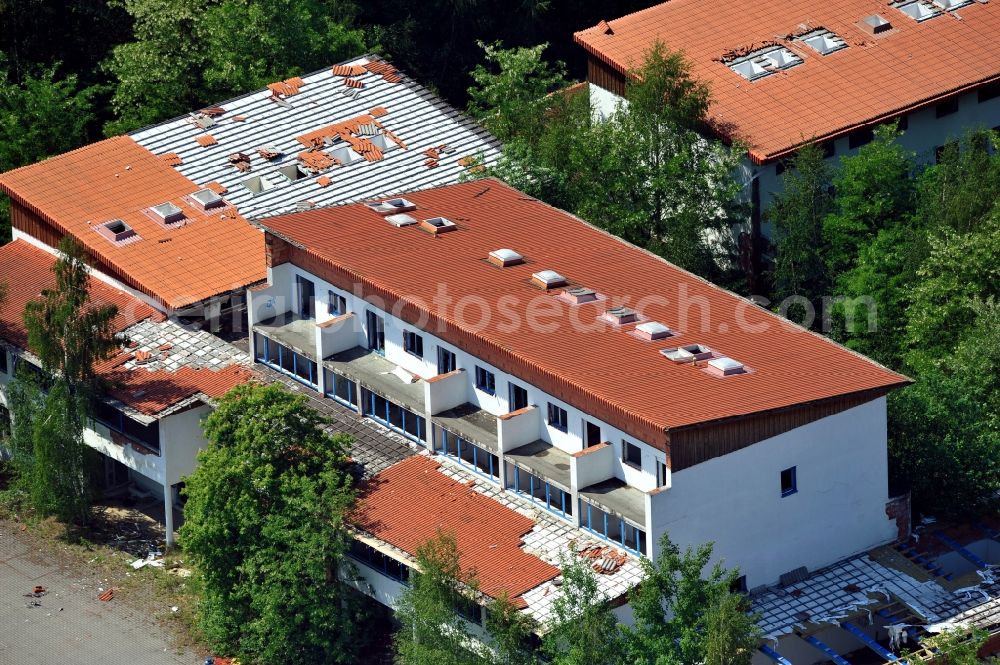 Aerial image Lauta - Ruin resp. affected by vandalism of vacant residential and commercial complex in Lauta in the state Saxony