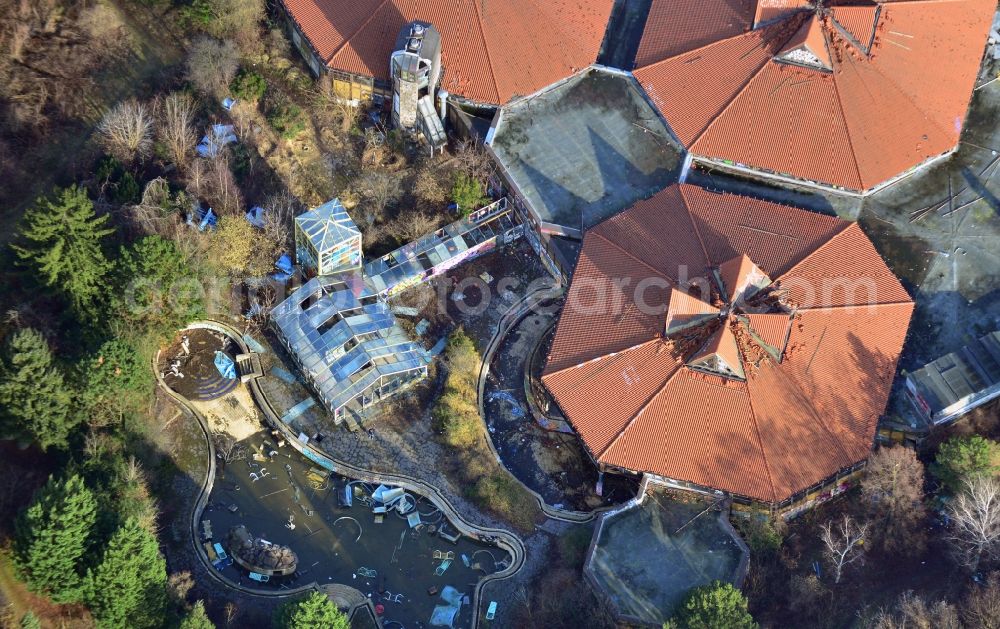 Aerial image Berlin - Ruins of the decaying land with the building of the closed water park in the district Blub Berlin Tempelhof