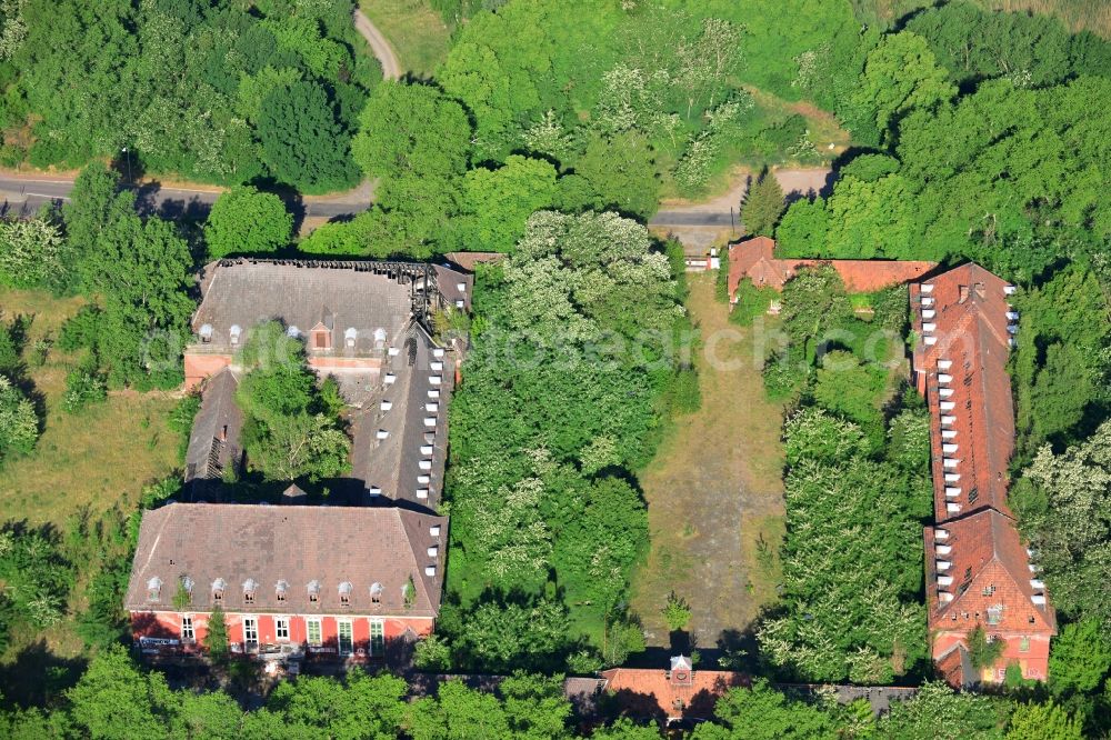 Aerial photograph Kirchmöser - Ruins of the administration building of the former industrial area in Kirchmoeser in the state Brandenburg