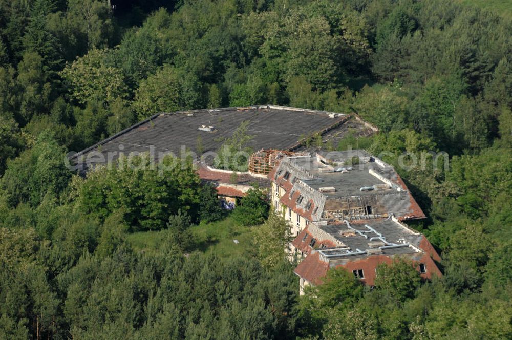 Templin from above - Blick auf eine Ruine eines ehemaligen Erholungsobjekt im Wald / Forst Buchheide BB. View onto the ruin / wreckage of a former recreation object in a wood / forest Buchheide.