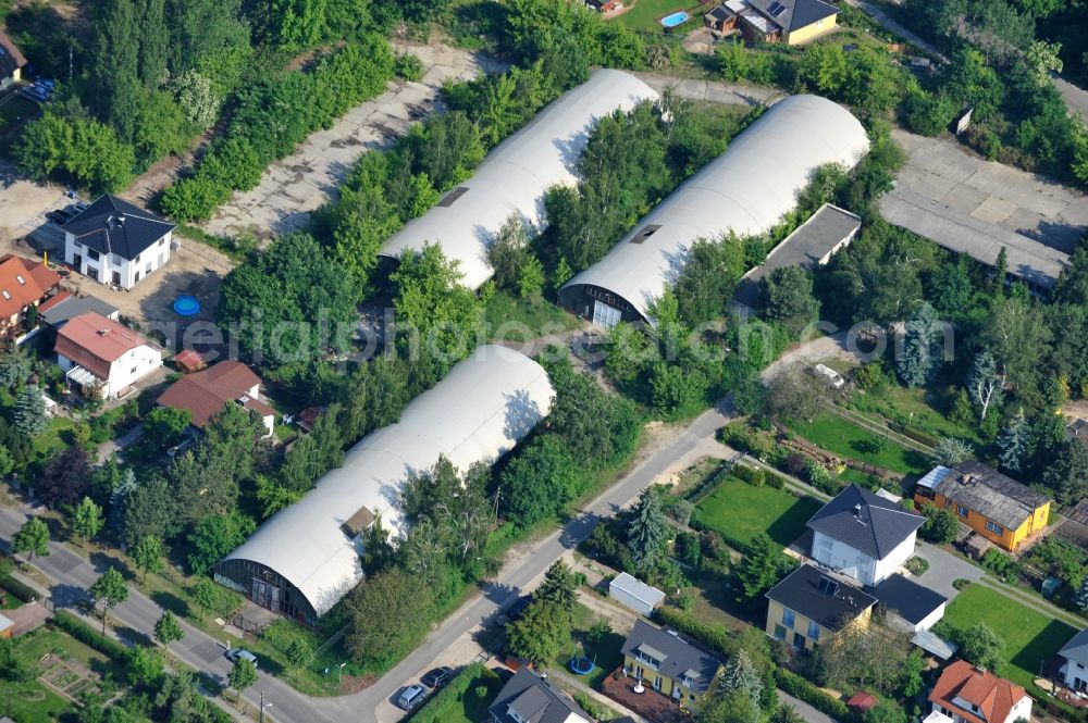 Aerial photograph Berlin - Ruins of old GDR multipurpose halls at the Bergedorf in Berlin - Kaulsdorf