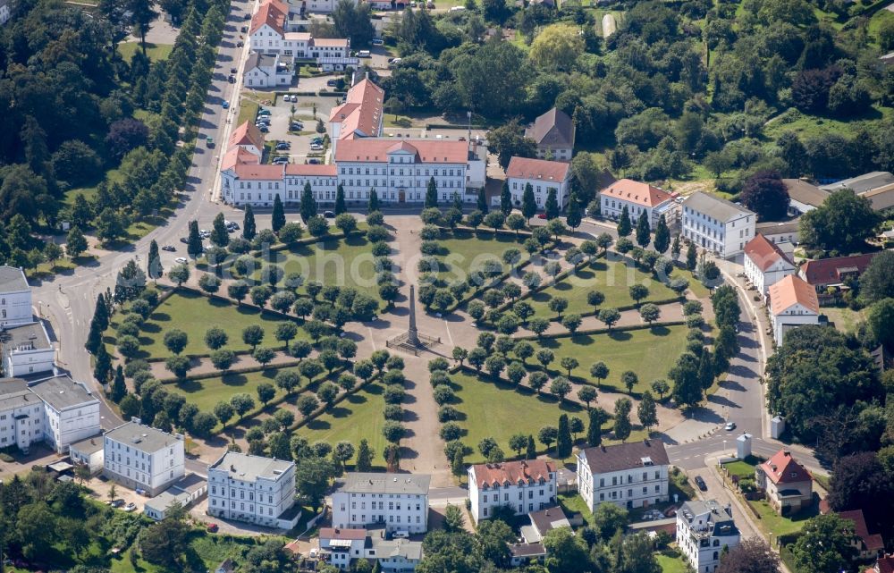 Putbus from above - Round park Circus in the district of Pastitz in Putbus in the federal state Mecklenburg-West Pomerania