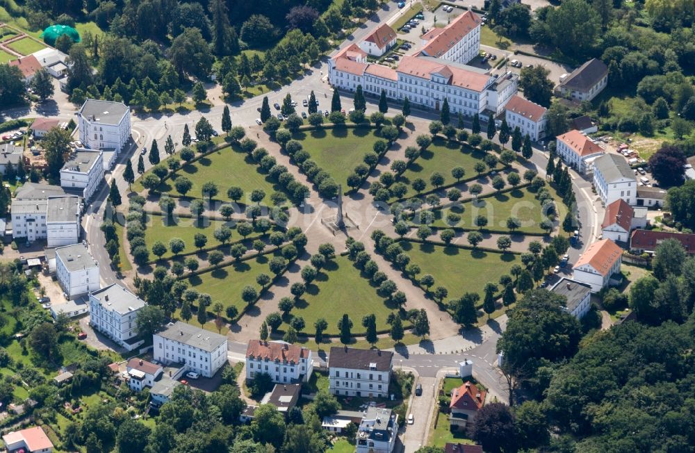 Aerial image Putbus - Round park Circus in the district of Pastitz in Putbus in the federal state Mecklenburg-West Pomerania