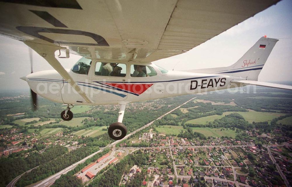 Cottbus / BRB from above - Rundflug der Agentur mit der Forster Rosenkönigin mit einer C172 der Niederlausitz Flug GmbH vom Flugplatz Neuhausen aus über Cottbus und Forst.