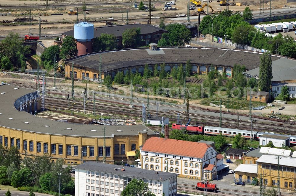 Aerial image Leipzig - Engine shed, for trolley locomotives of the Deutsche Bahn. Added to the old roundhouse at the streets Rackwitzer Strasse and Berliner Strasse in Leipzig in the state Saxony, which is out of use